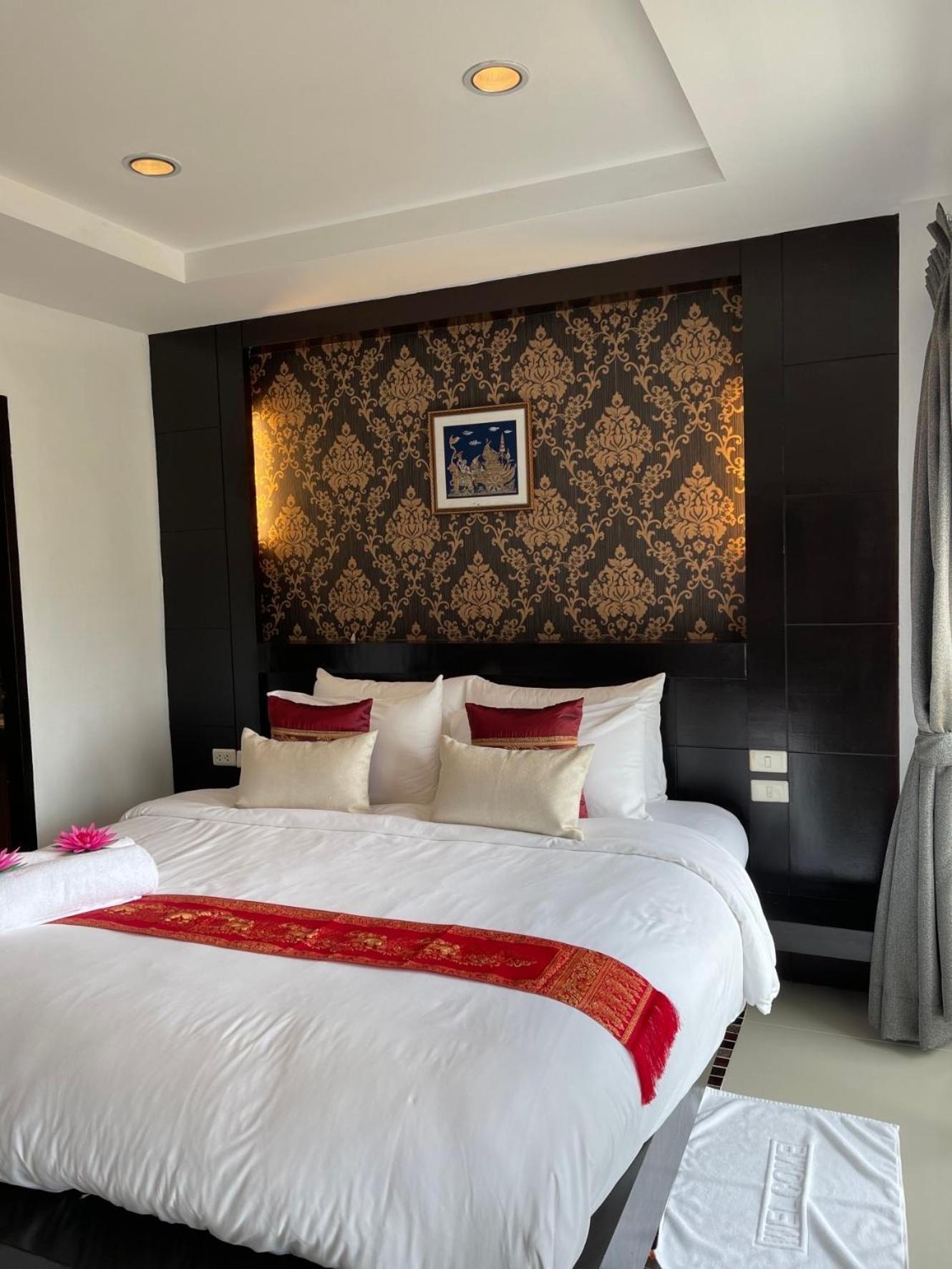 Tongrat Boutique Hotel Patong Extérieur photo
